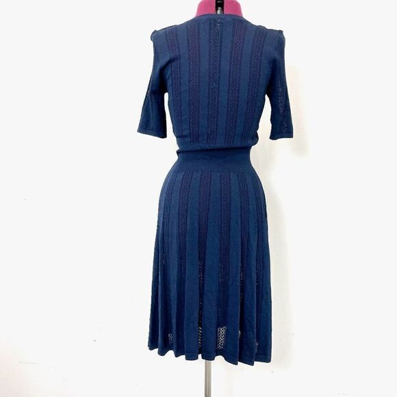 BCBGMaxazria Kory Navy Blue Knite Dress, no underlining M - Picture 2 of 9